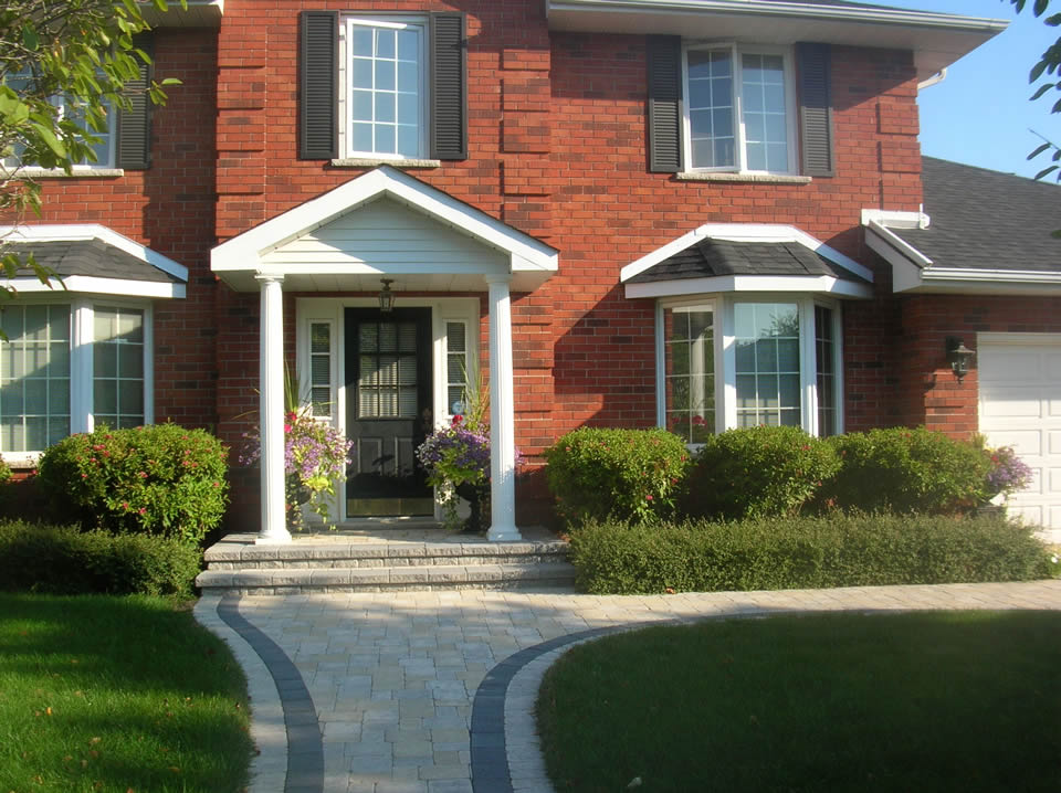 Entrance with charcoal accenting