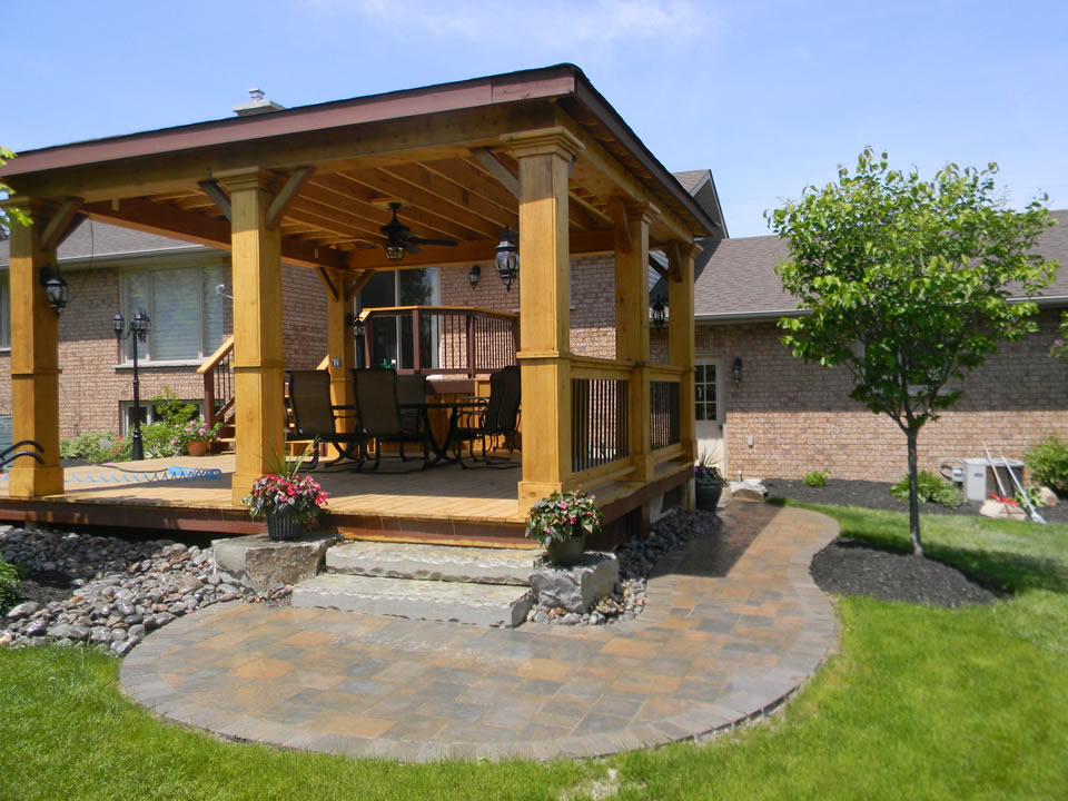 Natural stone steps with Trafalgar paver patio