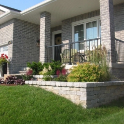 Square end planter wall